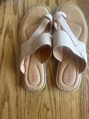 Born Women's Light Tan Crossover Slide Sandals